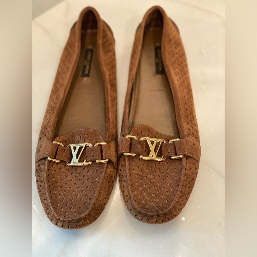Louis Vuitton Brown Suede Loafer/ Driving Shoe. Perfect Condition. Never Worn.